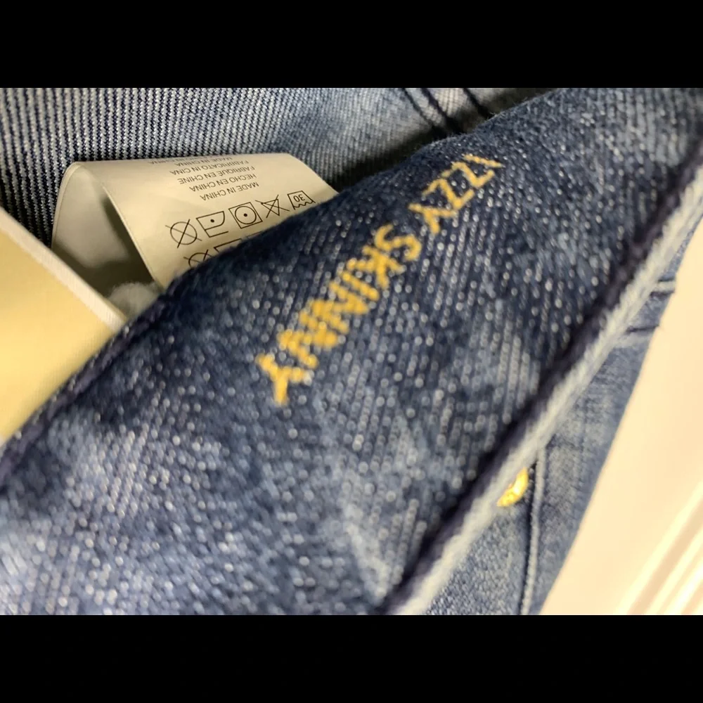Michael Kors‎ Izzy Skinny Raw Hem Cropped Jeans